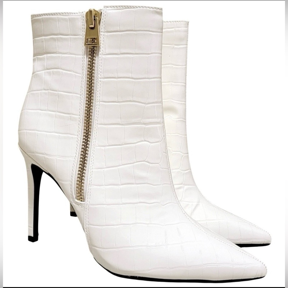 NIB INC International Concepts Sarisha White croc heeled bootie size 7.5 and 9.5